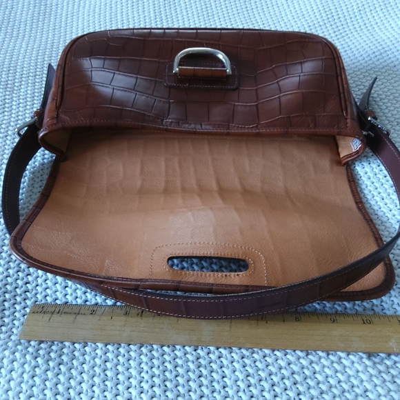 Vintage Dooney & Bourke Croc Embossed  saddle shoulder bags - Picture 5 of 14